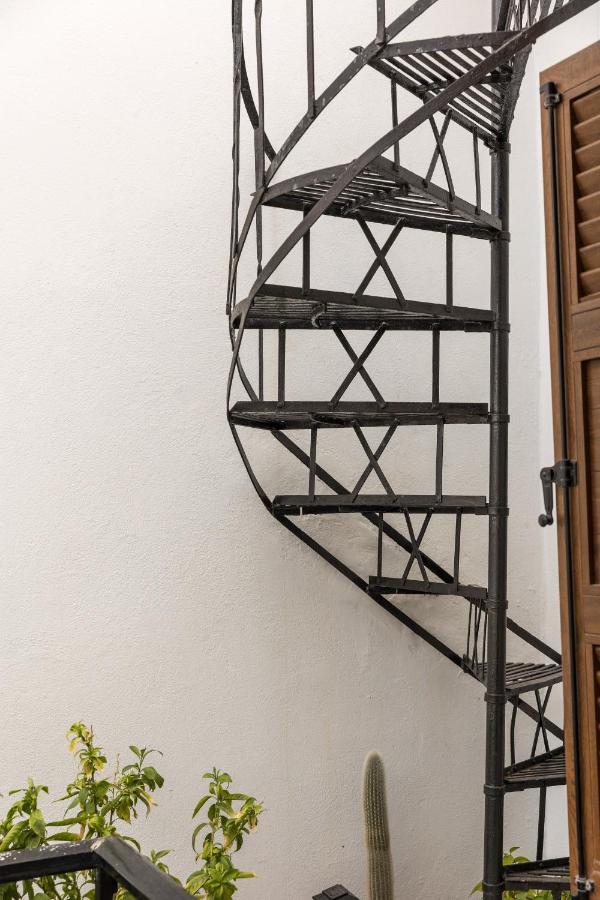 Elizabeth'S Small Apartment Naxos City Экстерьер фото